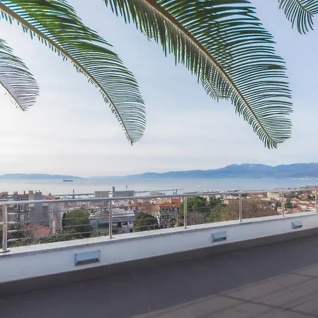 Penthouse Belvedere City View With Private Parking Rijeka Exterior photo
