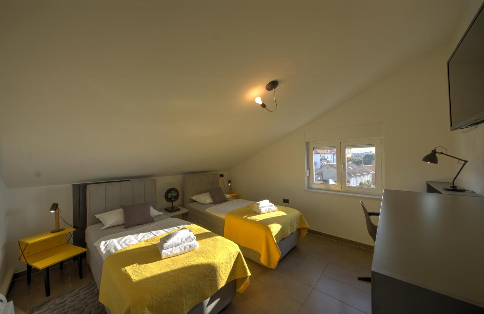 Penthouse Belvedere View With Private Parking Apartment Rijeka