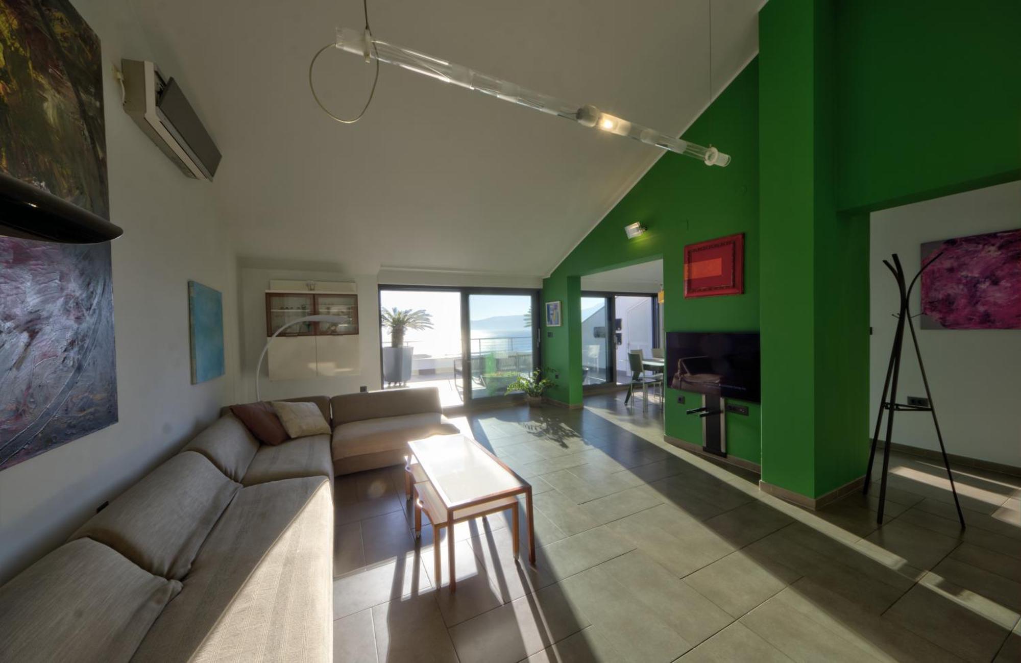 Penthouse Belvedere View With Private Parking Apartment Rijeka